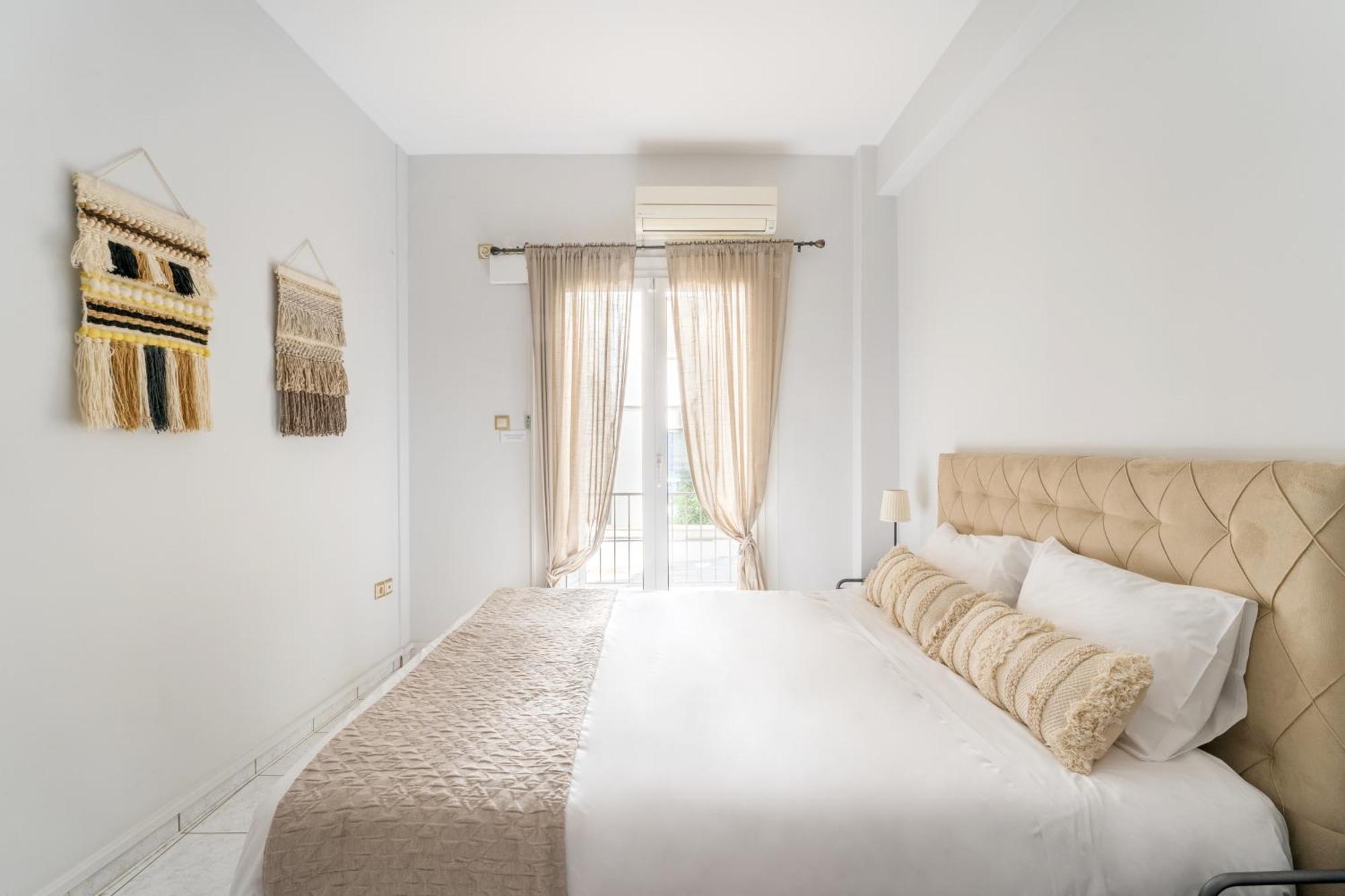 Acropolis Boho Bliss Apartment เอเธนส์ ภายนอก รูปภาพ